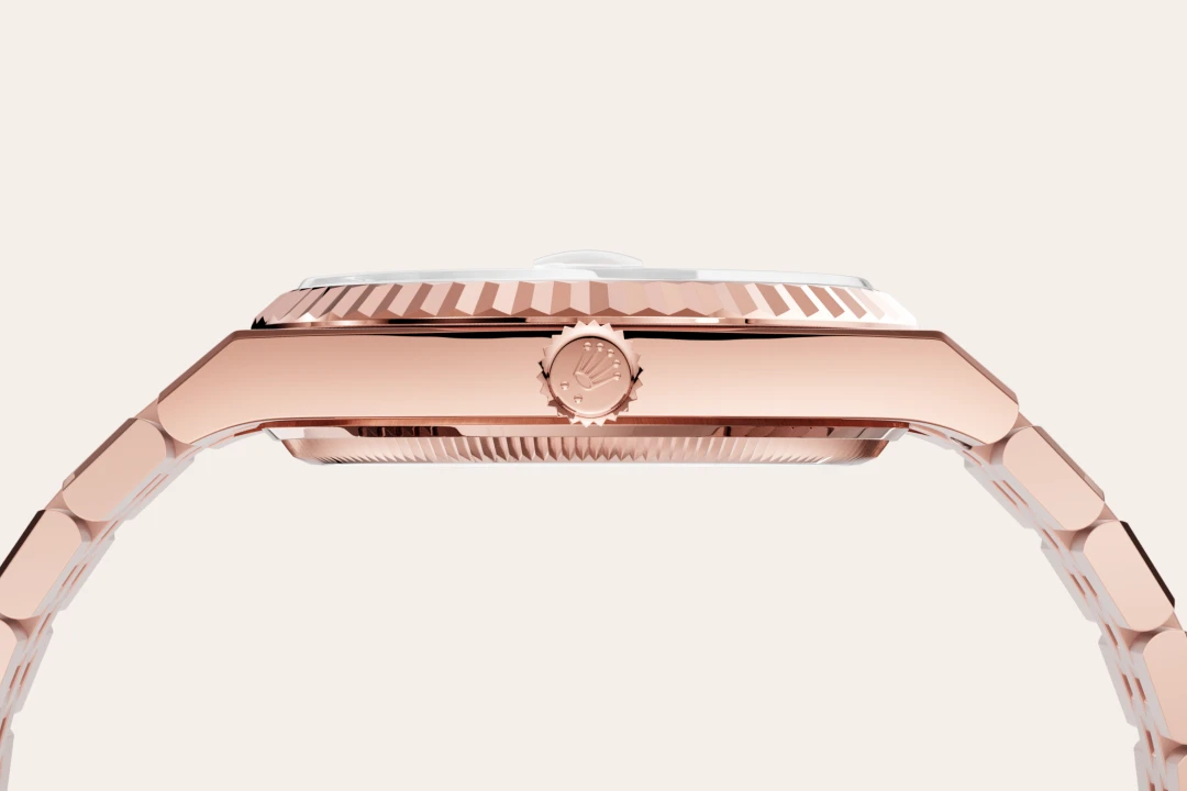 Land-Dweller M127235-0001