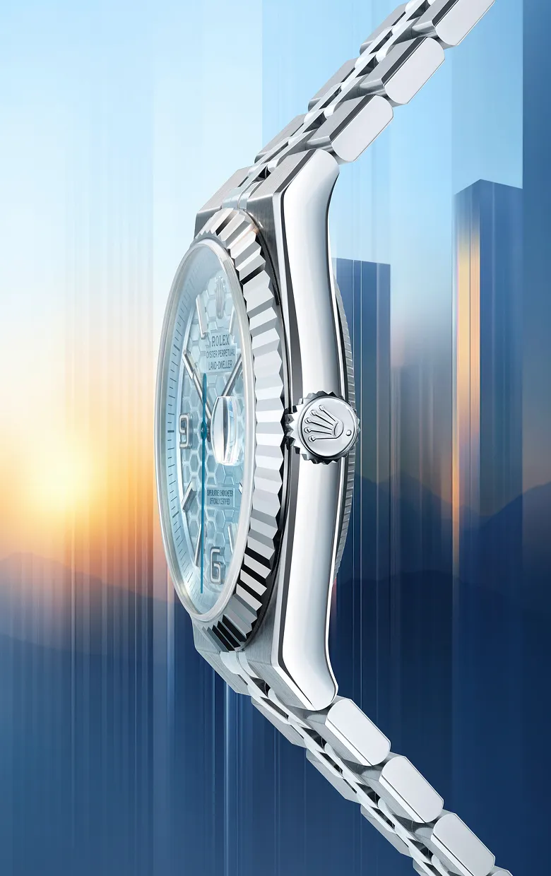 rolex-new-watches-2025-the-land-dweller-ambiance_m127336-0001
